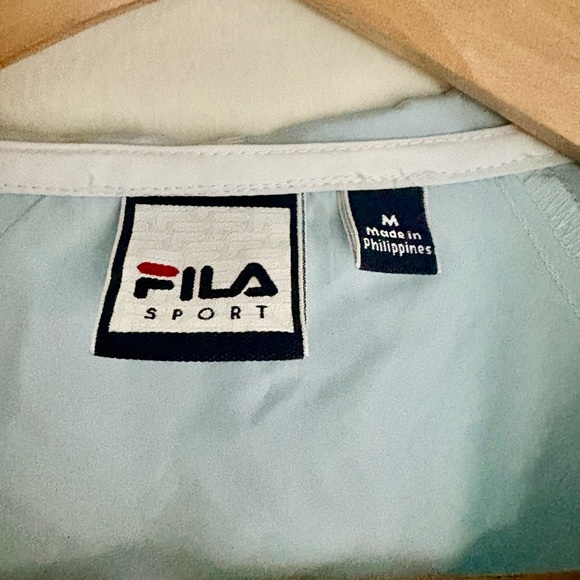 Vintage Fila Turquoise and Pink Gradient Wind Jacket - Picture 4 of 7